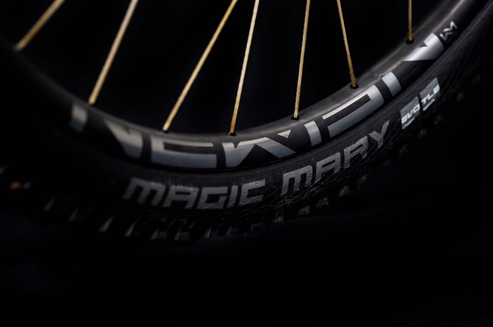 PI ROPE Light NEWMEN ADVANCED A.30.jpg